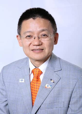 Dr. Oliver Yau
